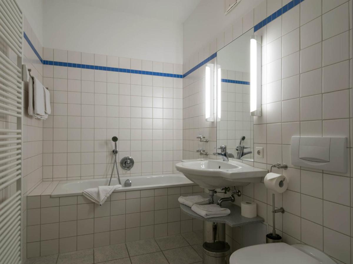Kaiservillen Heringsdorf - Ferienwohnung Mit 1 Schlafzimmer Und Balkon Dr4 Eksteriør bilde